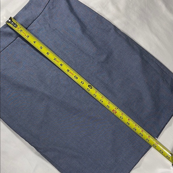 Ann Taylor womens light blue grey knee length rear zip pencil skirt - size 0 - Picture 10 of 10